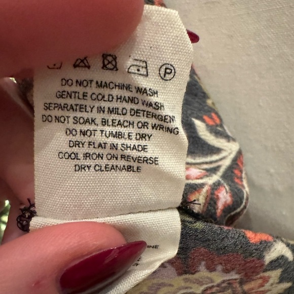 Anthropologie x Kachel Black Red Floral Wide Leg
Loose Fit Sleeveless Jumpsuit 4 - Picture 12 of 13